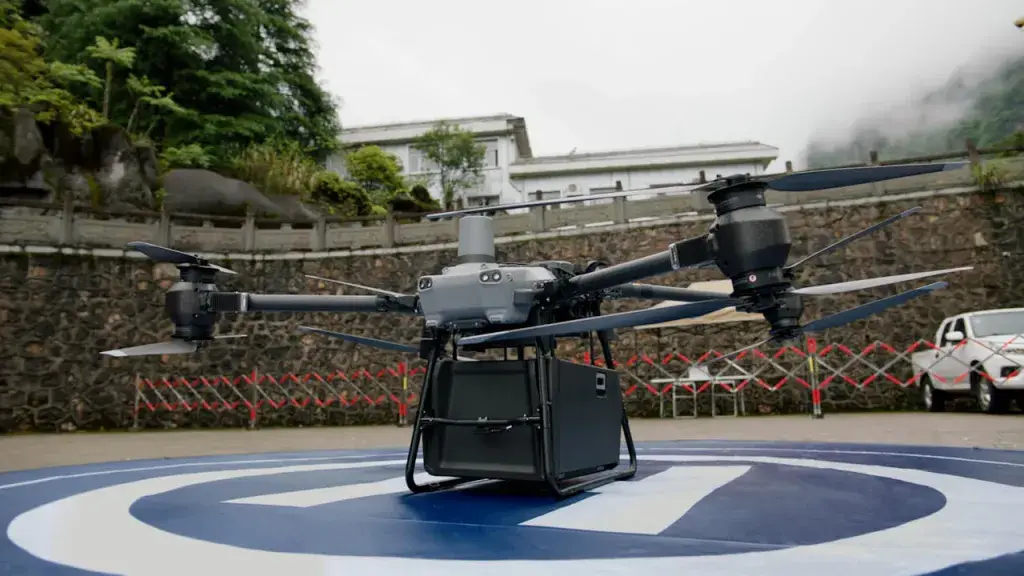 DJI FlyCart 30 Drone Deliveries - Payload Power and Impressive Range